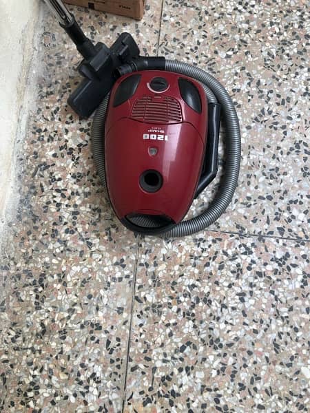 vacuum cleaner is for sale 1