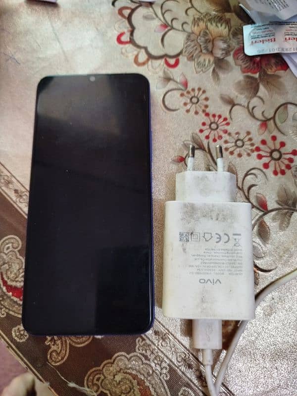 vivo y21 4gb ram and 64gb room 10/10 condition 4