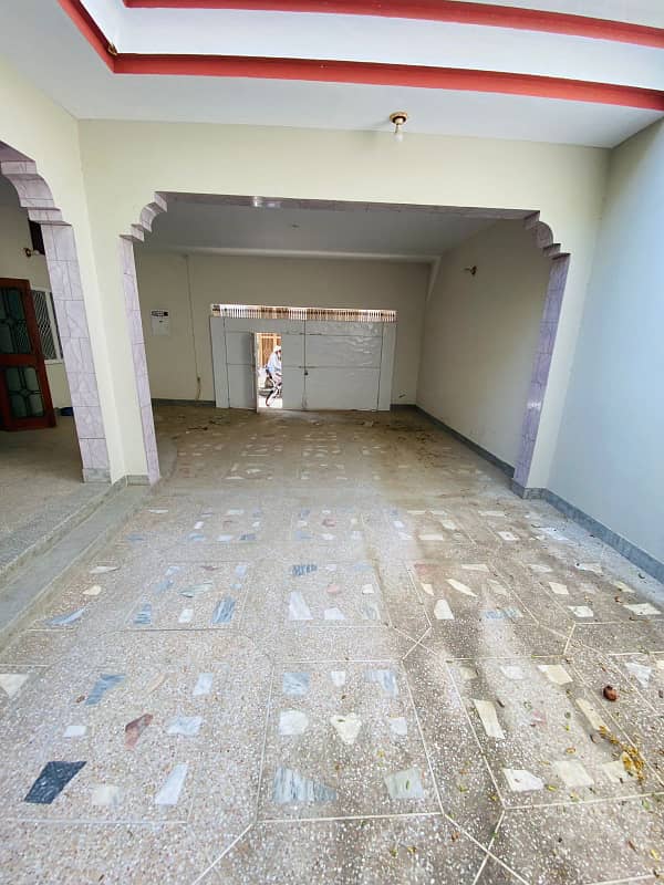 13 Marla House Available. For Sale in Mashriqi Abaadi Gali Zargar Line no 10. 8