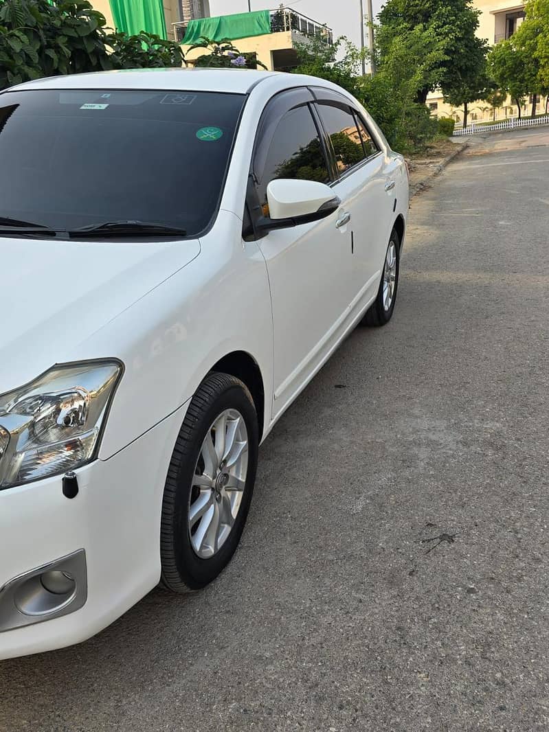 Toyota Premio X 1.8 2012 Model 2