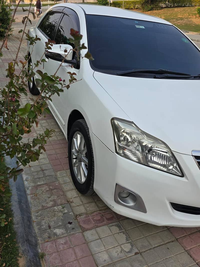 Toyota Premio X 1.8 2012 Model 4