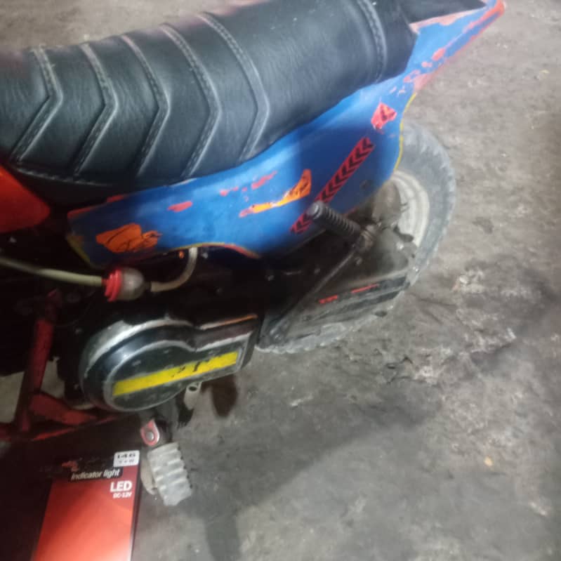 Honda 49 cc bike 2 stroke 1