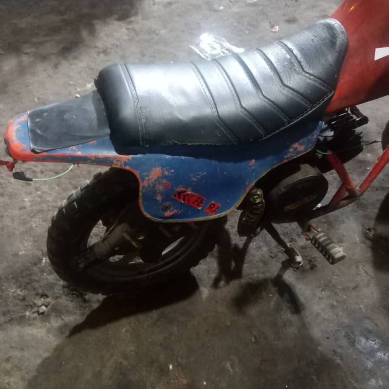 Honda 49 cc bike 2 stroke 2