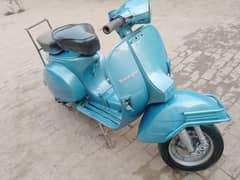 Vespa PX