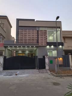 Bahria Nasheman 8 Marla Brand New Luxury Owner Build House Available For Sale