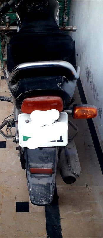 Honda dream70 for sale contact number 03048344067 4