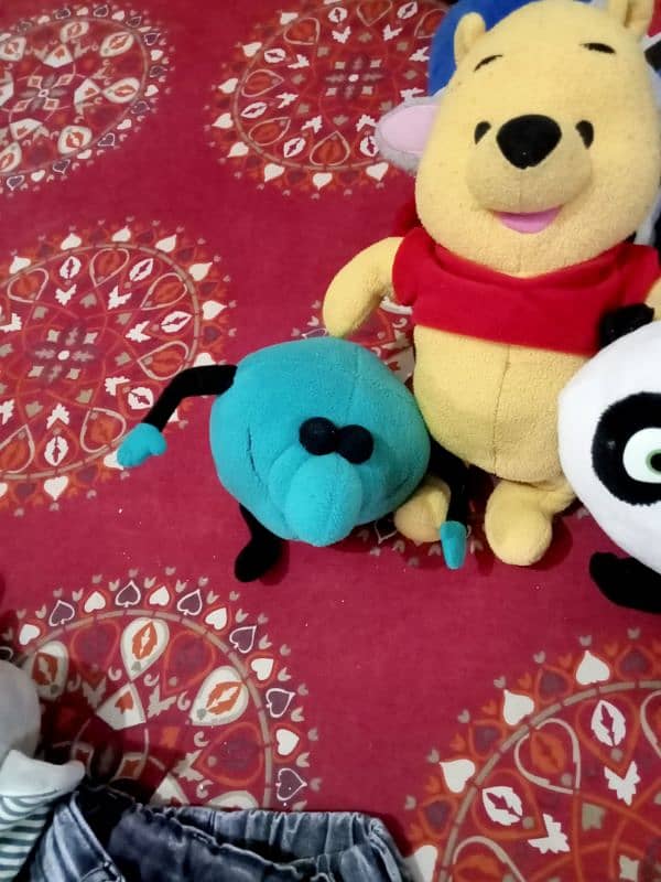 stuffed toys. 5