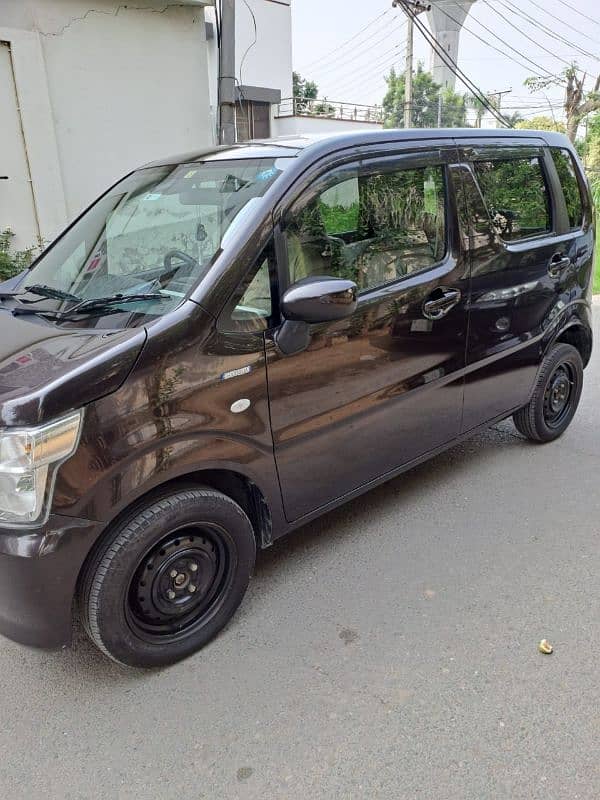 Suzuki Wagon R 2018 10