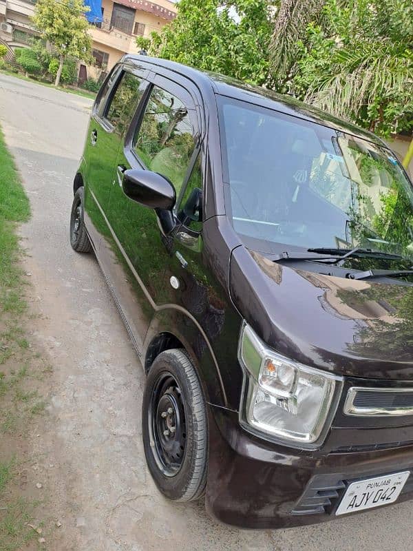 Suzuki Wagon R 2018 11