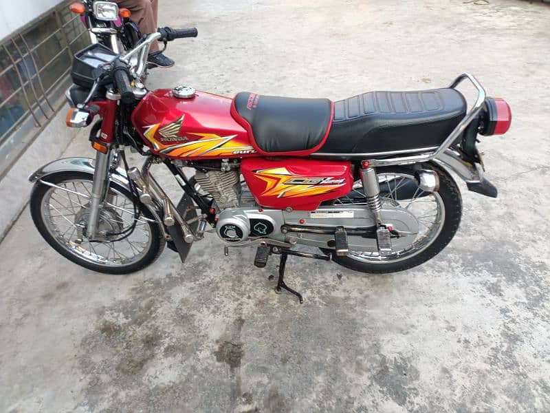 Honda 125 2021 model original condition 4