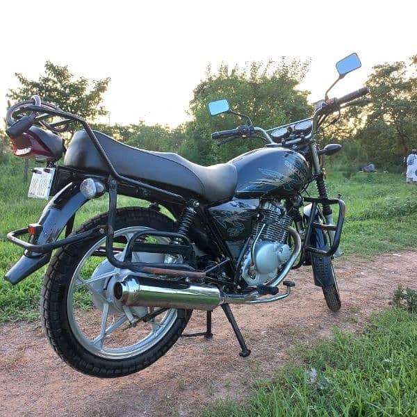 Suzuki GS 150 SE - 2022 1