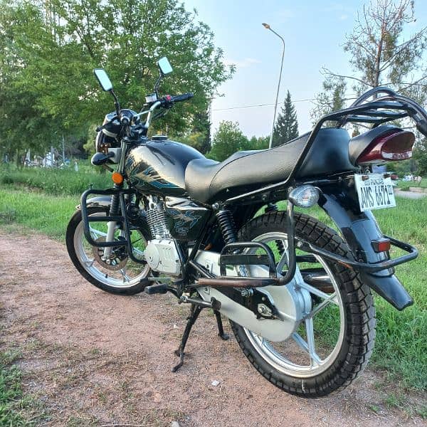 Suzuki GS 150 SE - 2022 2