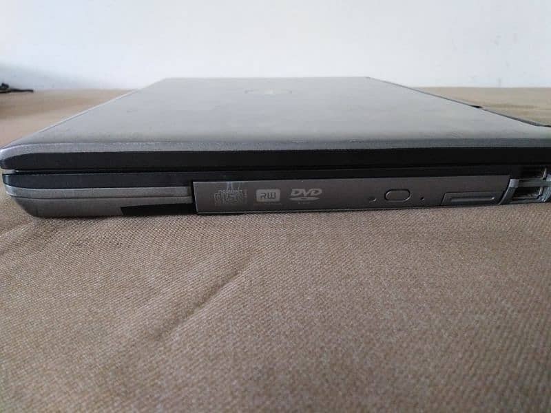 Dell core 2 duo 3Gb ram 160 Rom 5