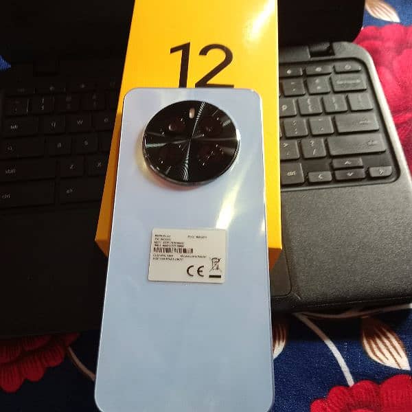 Realme 12 256 gb 8 gb 5