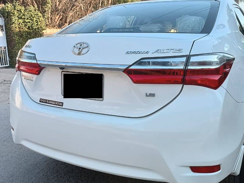 Toyota Corolla Altis 2017 1.6 Automatic 5