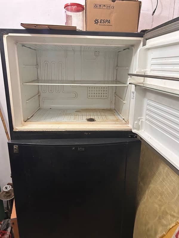 dawlance Fridge for sale two doors 2