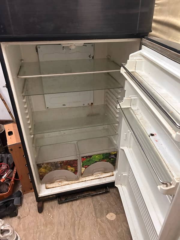 dawlance Fridge for sale two doors 7