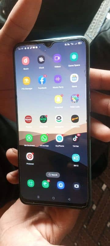 oppo f15 0