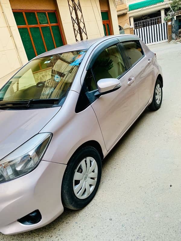 Toyota Vitz 2012/16 total genuine condition 6