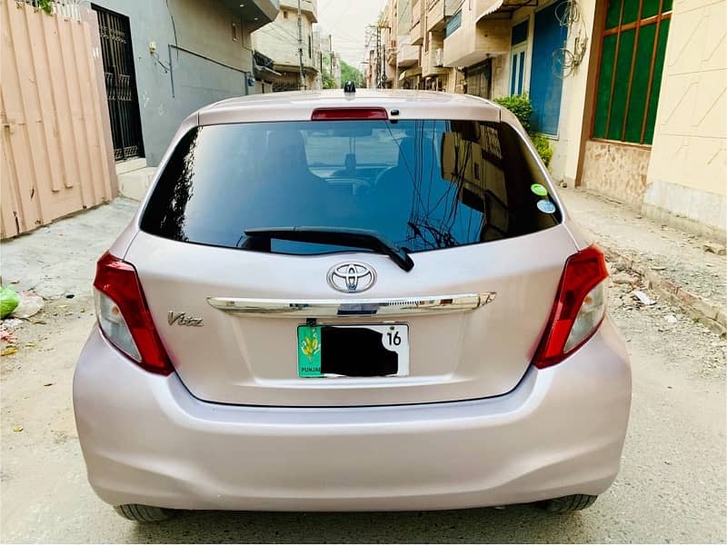 Toyota Vitz 2012/16 total genuine condition 7