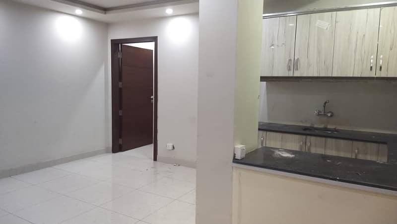 1 BED LIKE NEW APARTMENT FOR RENT IN SECTOR E MAIN BOULEVARD BAHRIA TOWN LAHORE 8