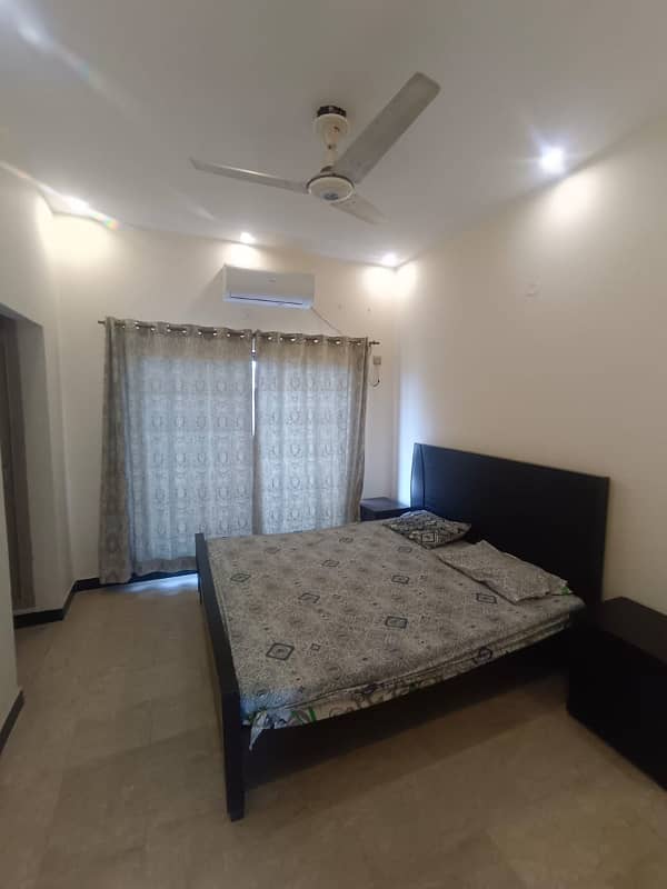 5 Marla upper portion full furnished for rent available in DHA Rahbar 11 sector 2 defence Road Lahore 3