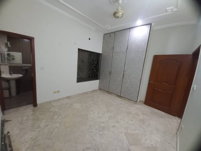 5 MARLA SLIGHTLY USED HOUSE FOR SALE AVAILABLE IN SECTOR D BAHRIA TOWN LAHORE 7