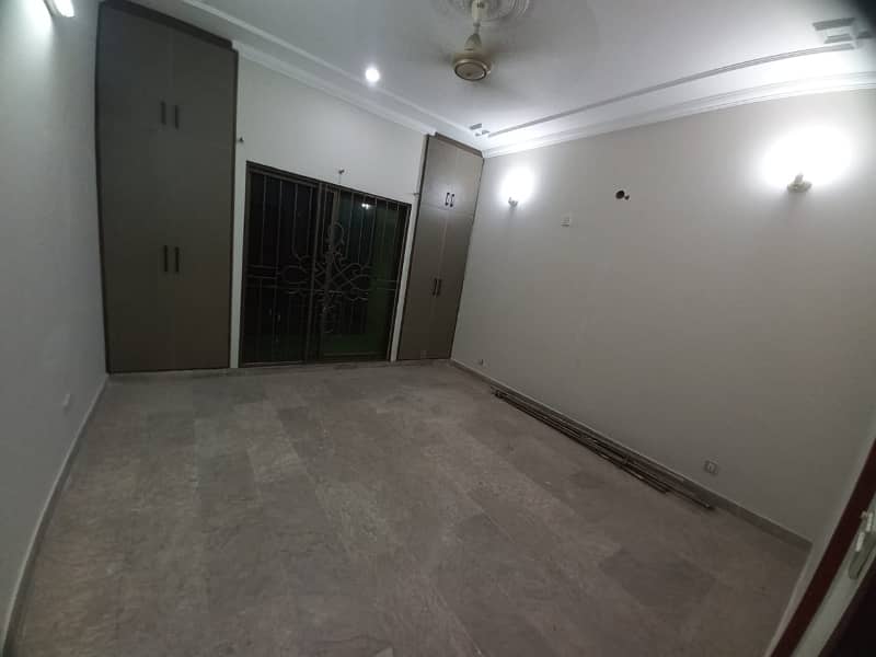 5 MARLA SLIGHTLY USED HOUSE FOR SALE AVAILABLE IN SECTOR D BAHRIA TOWN LAHORE 8