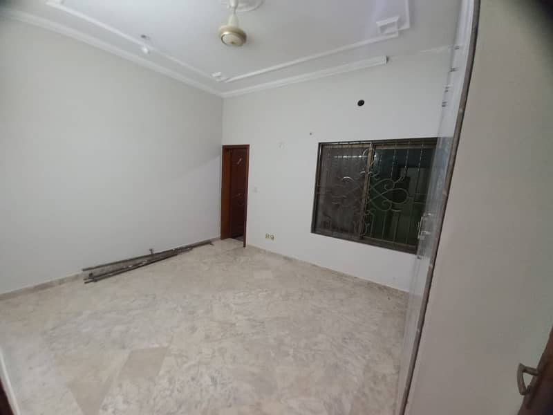 5 MARLA SLIGHTLY USED HOUSE FOR SALE AVAILABLE IN SECTOR D BAHRIA TOWN LAHORE 14