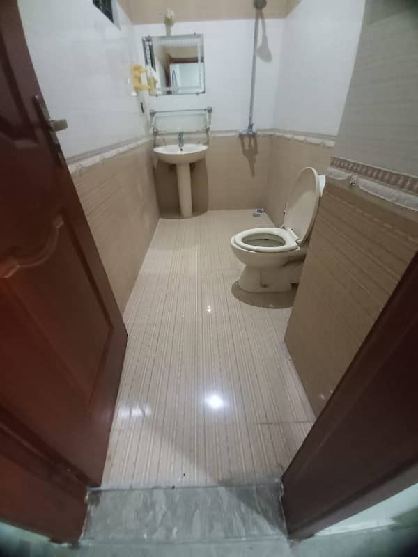 5 MARLA SLIGHTLY USED HOUSE FOR SALE AVAILABLE IN SECTOR D BAHRIA TOWN LAHORE 16