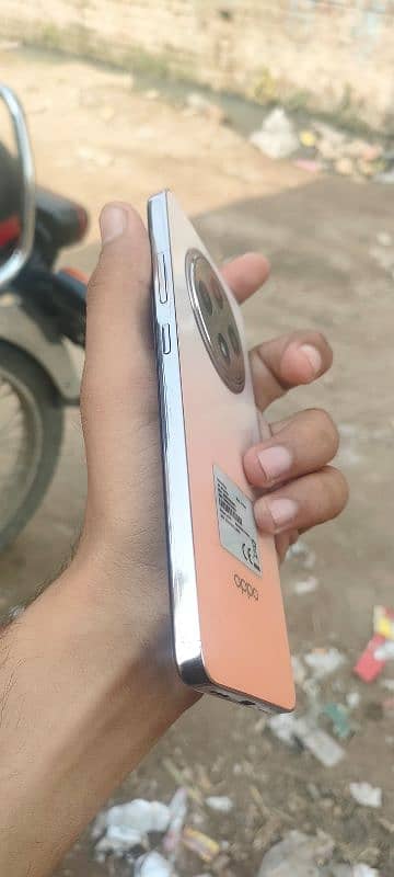 Oppo Reno 12F 3