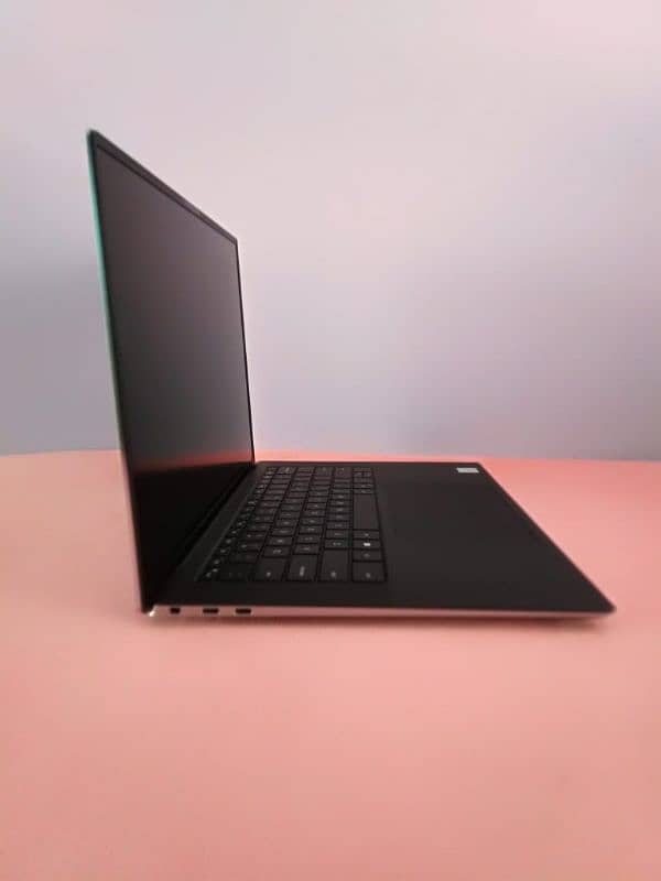 Dell Precision 5550 i7 10th Generation 9