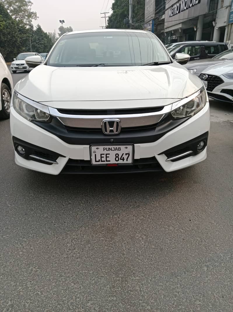 Honda Civic Oriel 2017 6