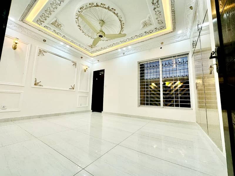 Reserve A Centrally Located Prime Location House In Central Park - Block AA 17