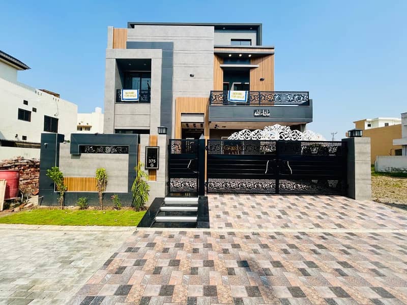 Prime Location House Sized 10 Marla Is Available For sale In Central Park - Block G 0