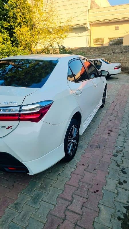 Toyota Corolla x Altis 2021 3