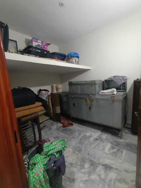 35 Marla upper portion with gas Available for Rent in AWT pH 1 8