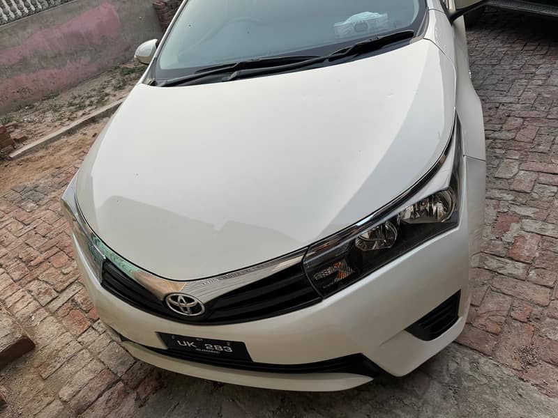 Toyota Corolla XLi VVTi 2015 3