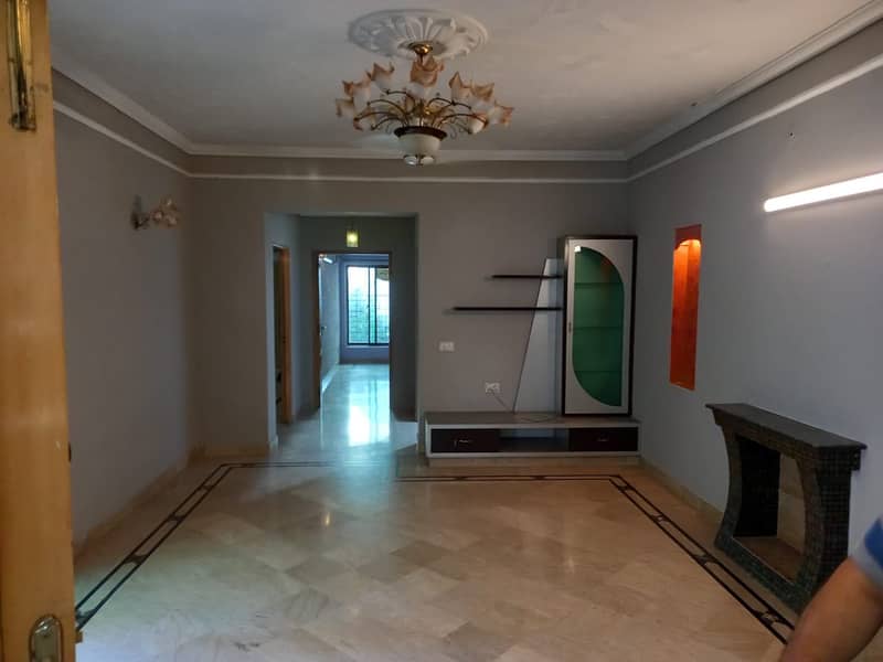 11 Marla Spacious House Available In Johar Town Phase 1 - Block E2 For sale 4