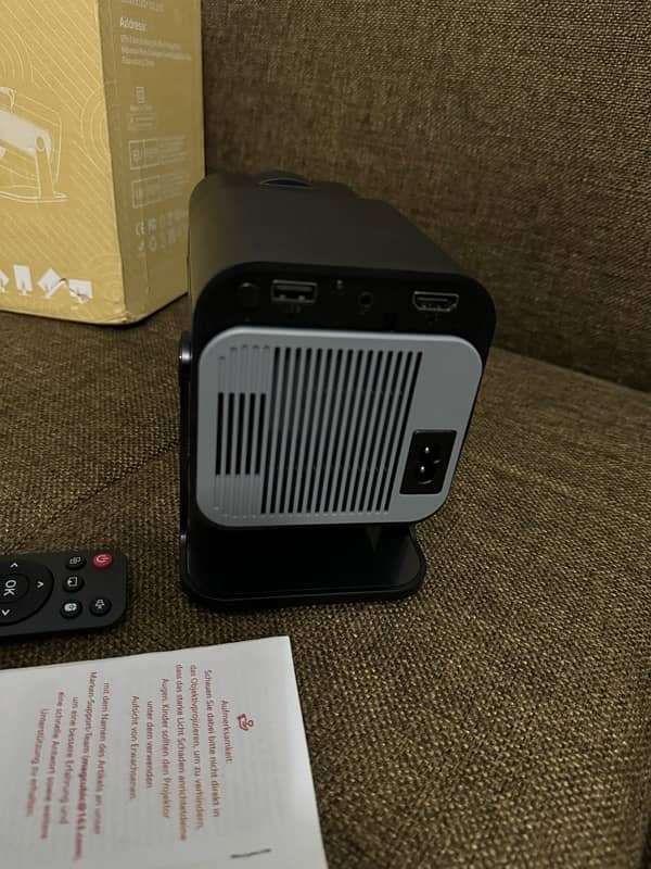 4k projector wireless android 150” inch screen 2