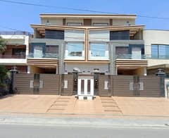 House Sized 10 Marla Available In Johar Town Phase 1 Block F2