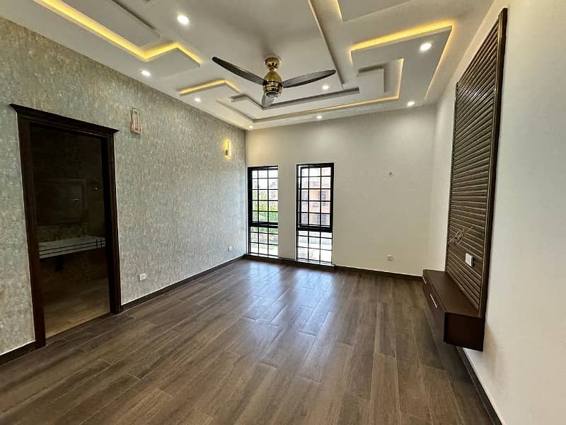 House For Sale Is Readily Available In Prime Location Of Johar Town Phase 1 - Block E2 2