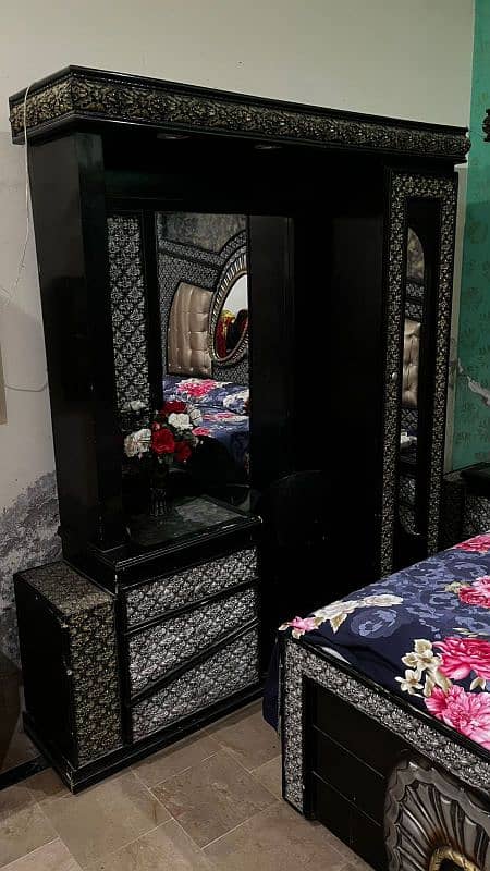 Bed with dressing Table for sale 2