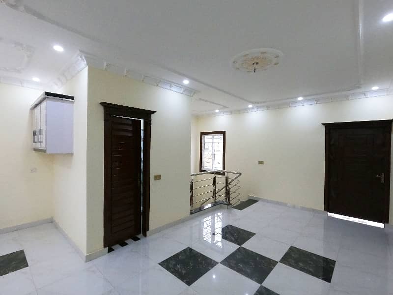 A Palatial Residence House For Sale In Johar Town Phase 2 - Block H3 Lahore 36