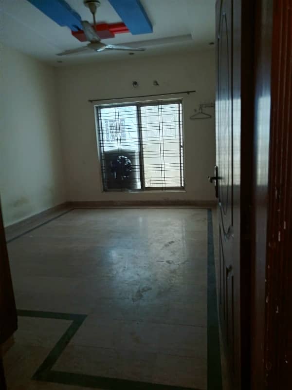 10 marla house for rent in Johar town for Family and Silent office (Call center + Software house) 8