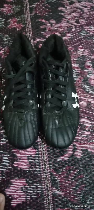 FOOTBALL SHOES 0