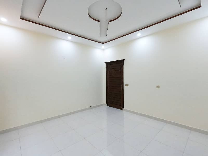 Ideal 12 Marla House Available In Johar Town Phase 2 - Block H3, Lahore 32