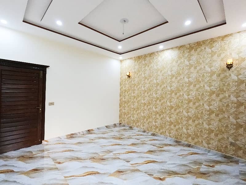 Ideal 12 Marla House Available In Johar Town Phase 2 - Block H3, Lahore 35