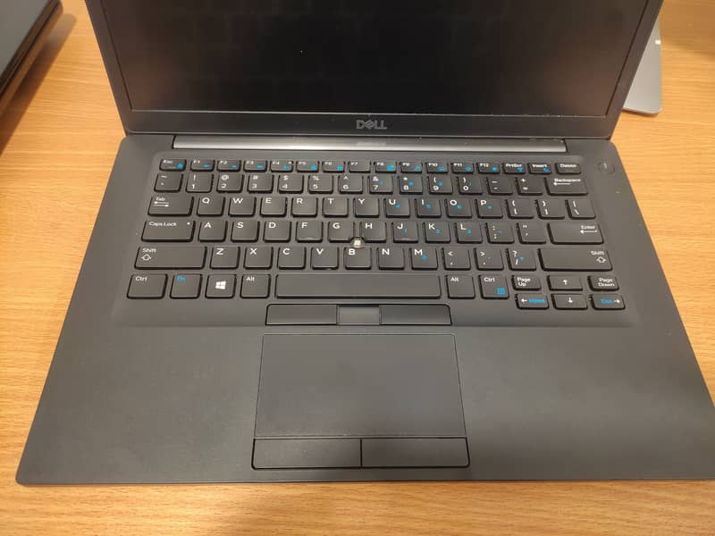 Dell Latitude 7490 i5 8th Gen 1