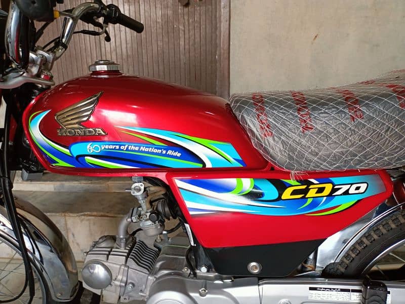 Honda CD70 6